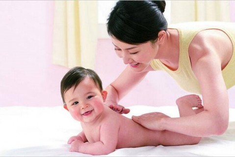 上海代生宝宝长牙了就断奶了吗 喂奶的六大误区妈妈千万要避开